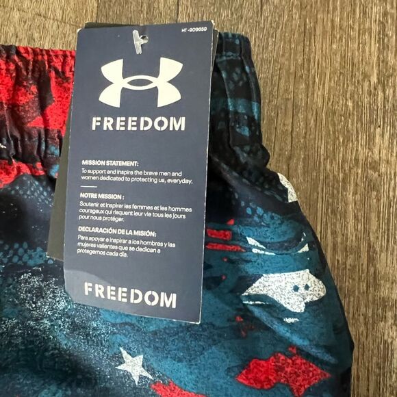 Under Armour Freedom Youth Swim Trunk- Size Youth Large - Picture 7 of 9